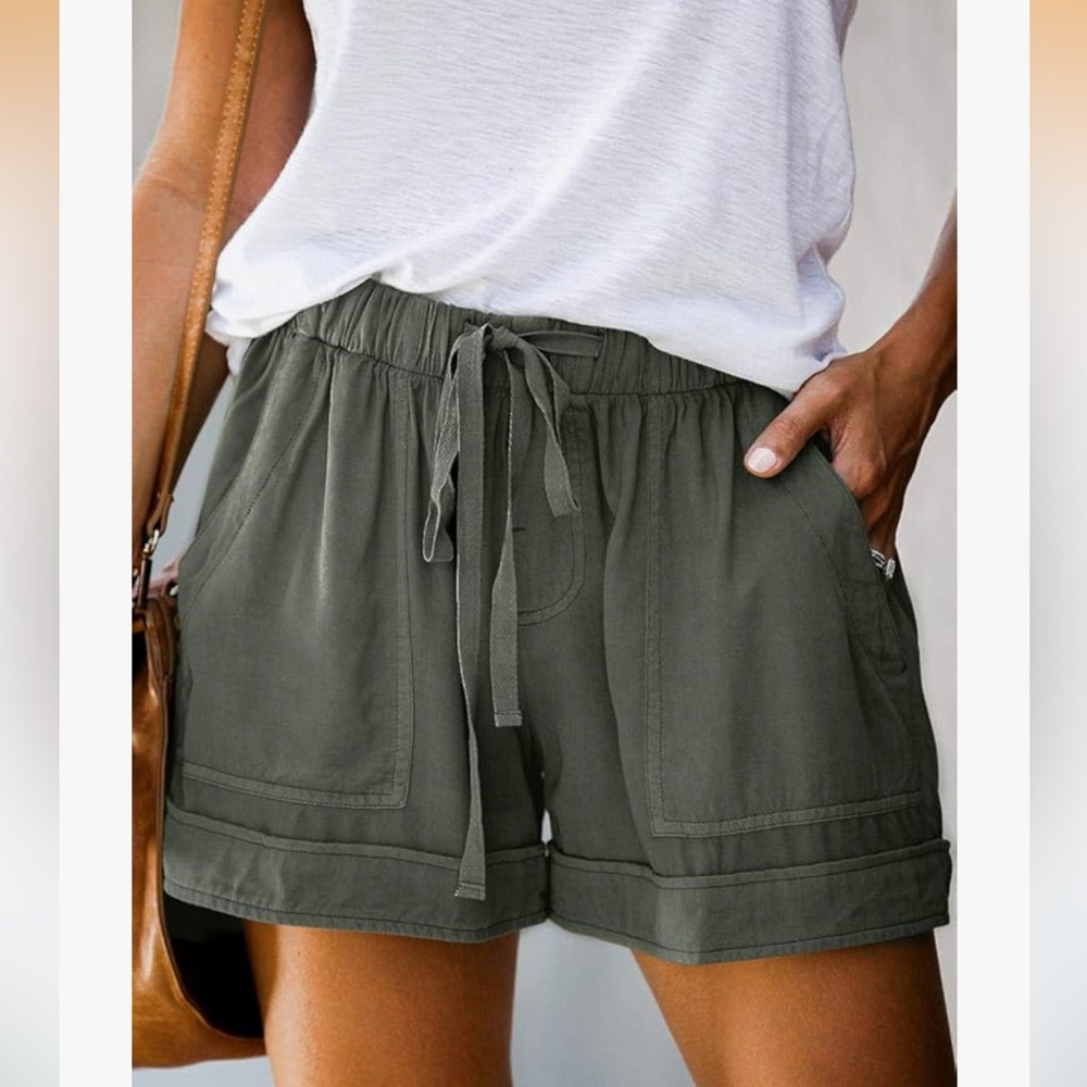 Dress Forum Olive Green Drawstring Shorts - Small